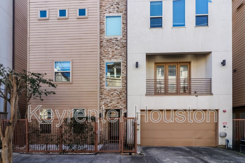 Houston House: 4403 Eli St.