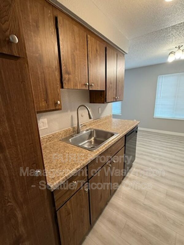Seattle Condo: 8626 26th Ave SW