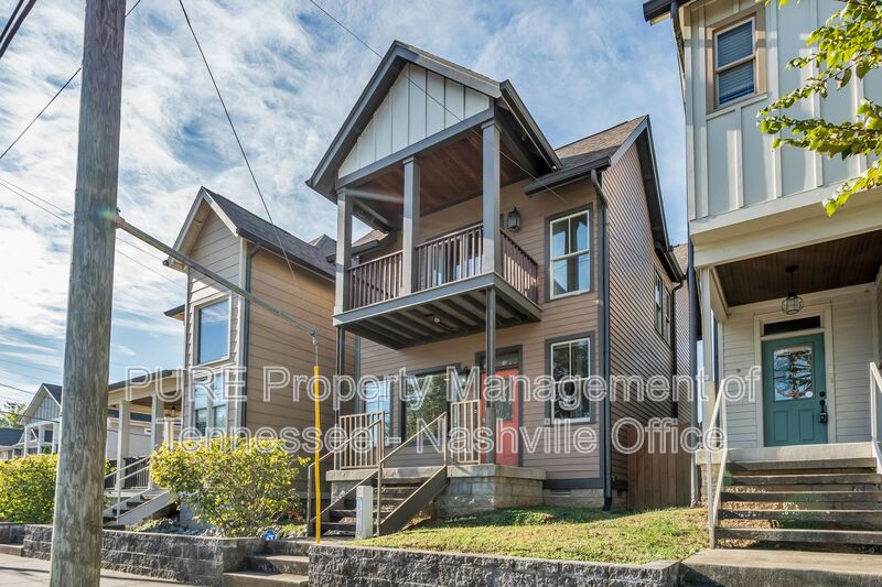 Nashville House: 1501B 9th Ave N