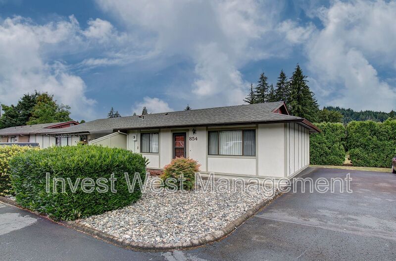 Washougal Condo: 854 Washougal River Road