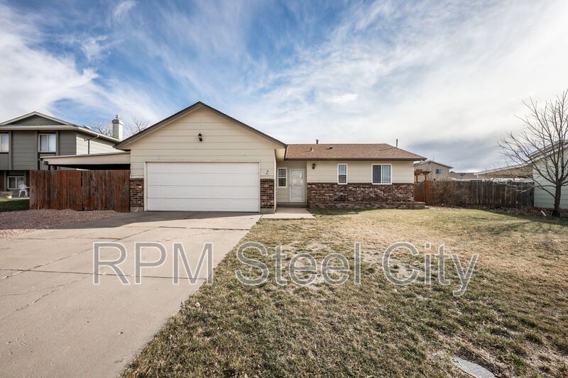 Pueblo House: 2 Lupine Ct