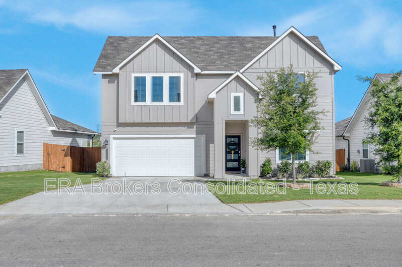 San Antonio House: 21239 Boulder Flts