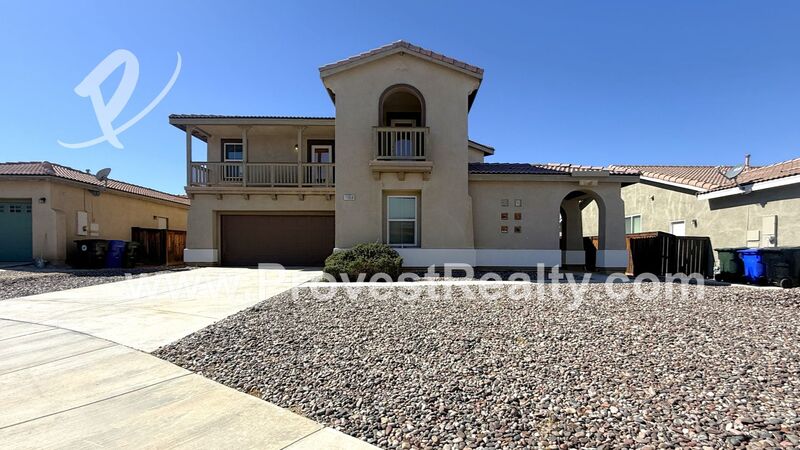 Victorville House: 11958 Russell Ct
