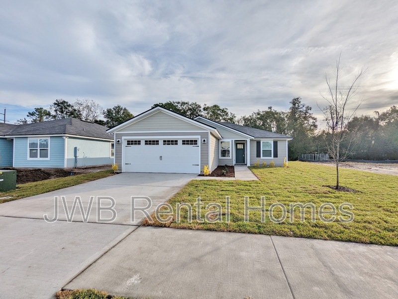 Jacksonville House: 4487 Civic Way