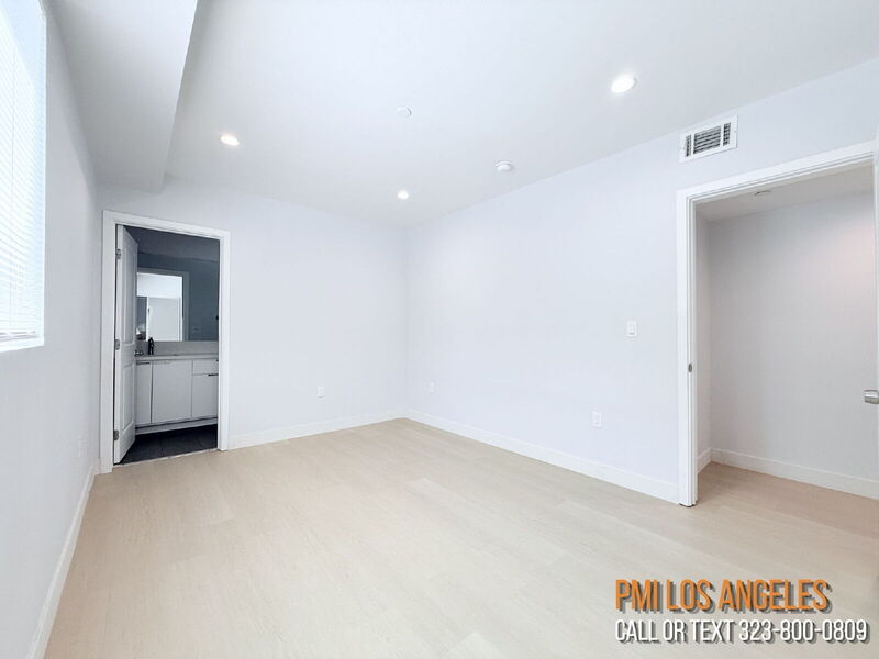 Los Angeles Condo: 206 East 87th Street
