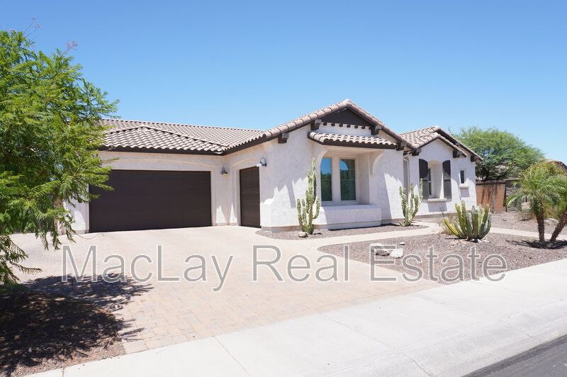 Gilbert House: 2910 E Wildhorse dr
