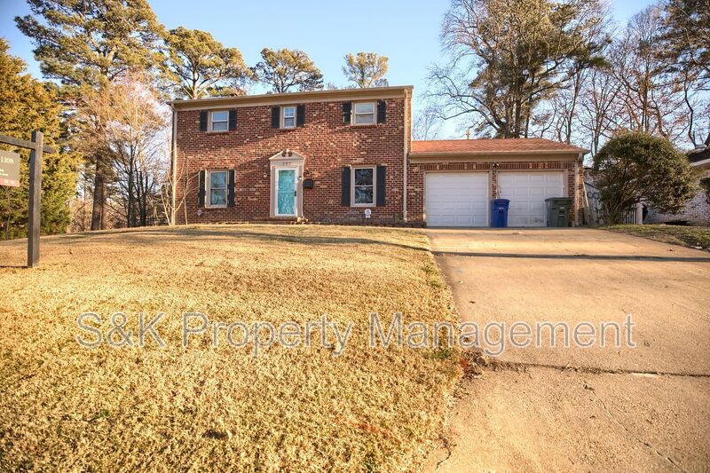 Newport News House: 350 Hughes Drive
