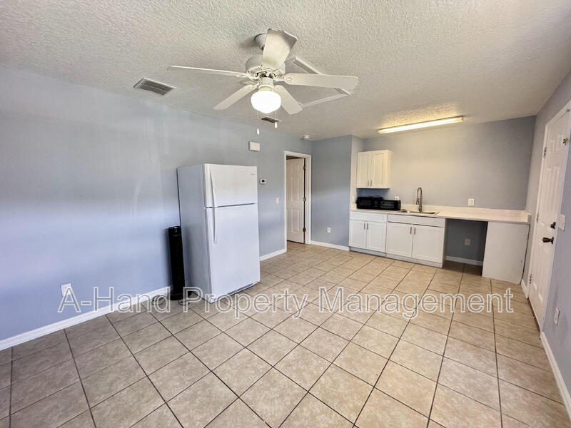 Davenport Condo: 1314 Washington Palm Loop