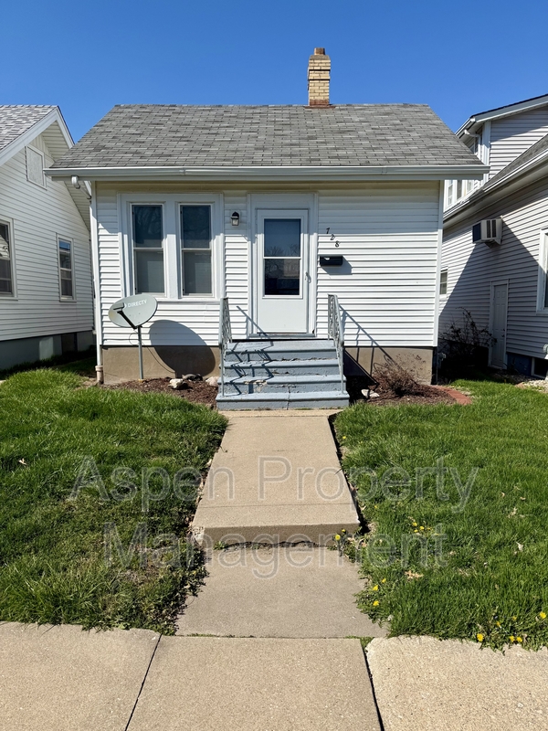 Burlington House: 728 Sweeny Avenue