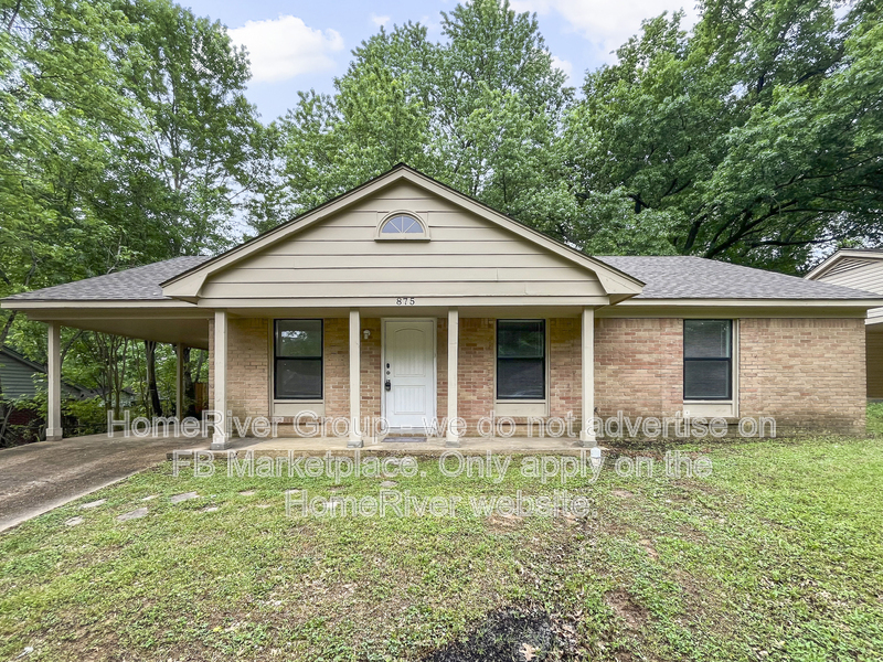Southaven House: 875 Hackberry Dr