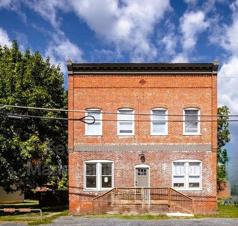 Waynesboro Condo: 253 N Augusta