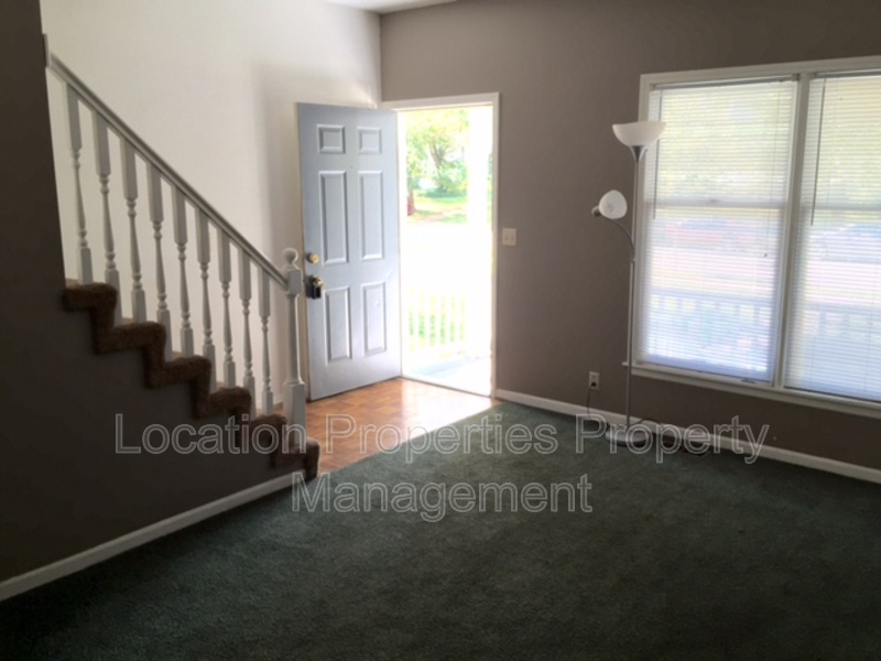828 Maine Street, Lawrence, Kansas rental photo 8 of 13