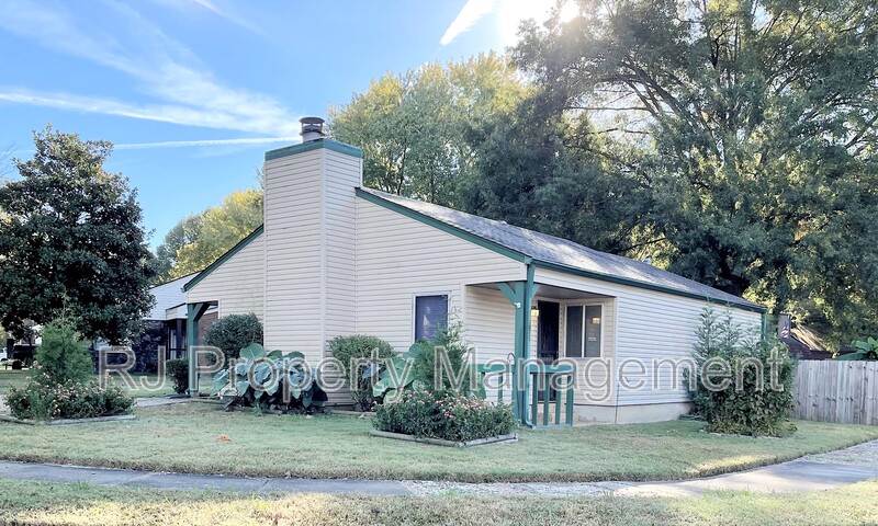 Memphis House: 4575 Buffer Dr