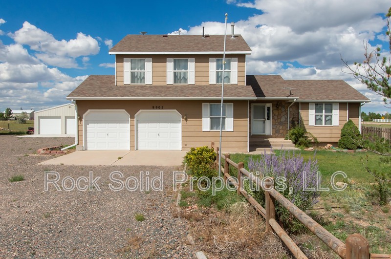 Cheyenne House: 9902 Cherry Wood Lane