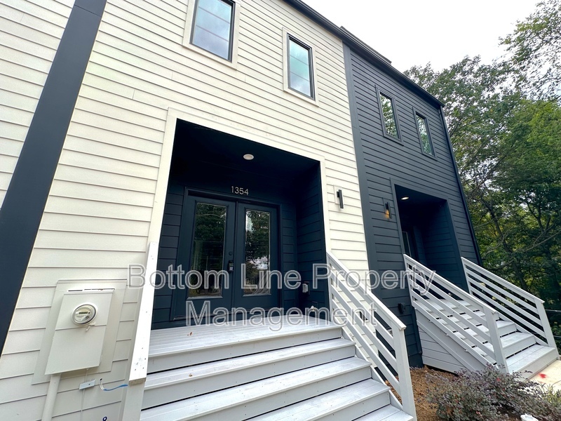 Charlotte Townhome: 1354 Briar Creek Rd