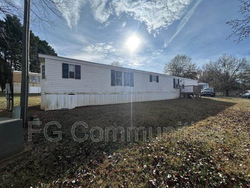 Morganton House: 1754 Zion Rd Unit 27