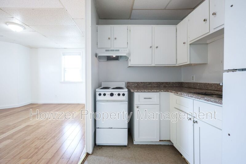 New Bedford Condo: 87 Myrtle St - 87Unit 3