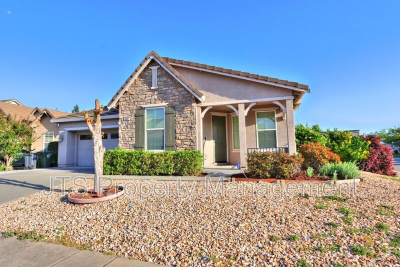 Rancho Cordova House: 5441 Mossy Stone Way