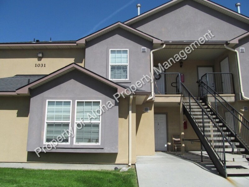 Meridian House: 1031 W. Pine Ave