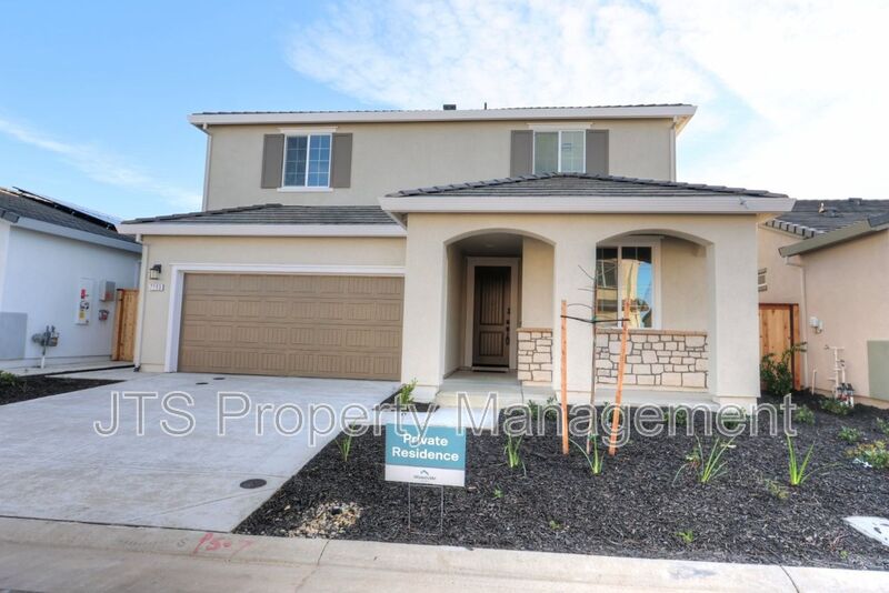 Roseville House: 7193 Great Copper Street