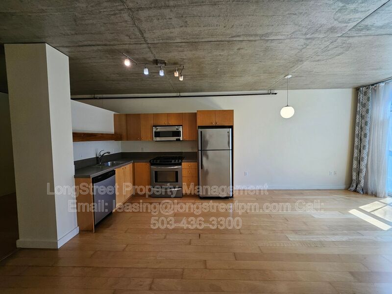 Portland Condo: 1926 W Burnside St