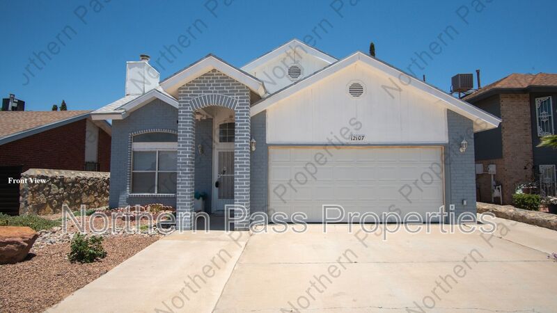 El Paso House: 12107 Valley Quail
