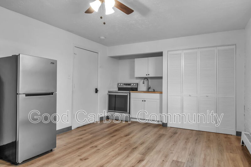 Niagara Falls Condo: 2641 Spring Street