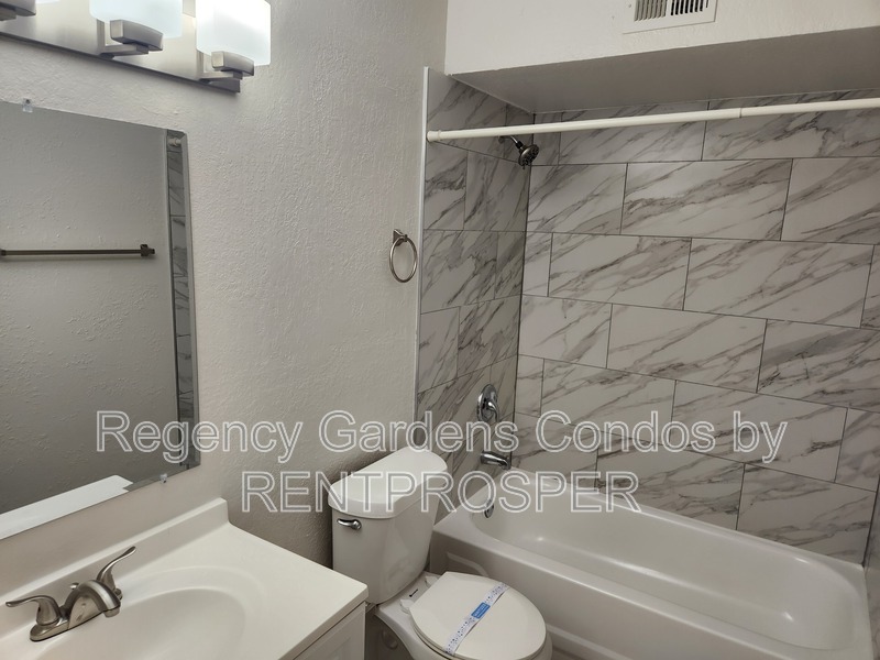 Orlando Condo: 4200 Thornbriar Lane