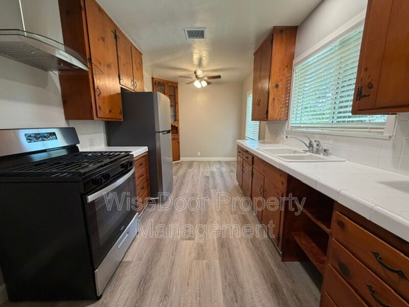 Downey House: 7838 2nd St.