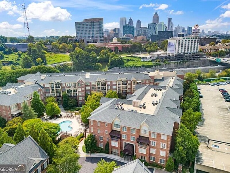 Atlanta Condo: 1735 Peachtree Street NE #428