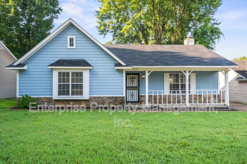 Photo 2 of 4569 Columbia Woods Ln