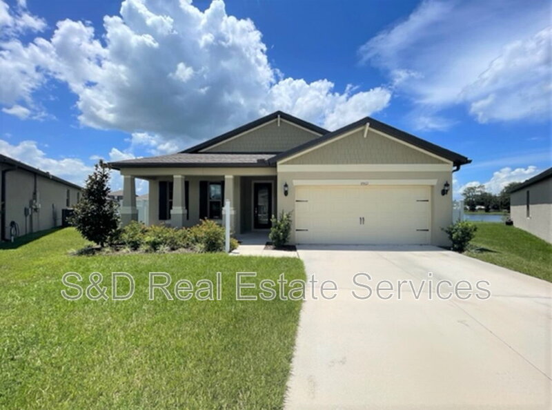 Polk City House: 8862 Conway Rd.