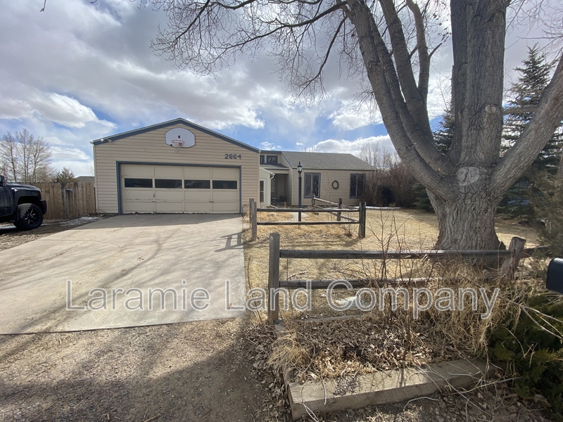 Laramie House: 2664 West Jefferson Street