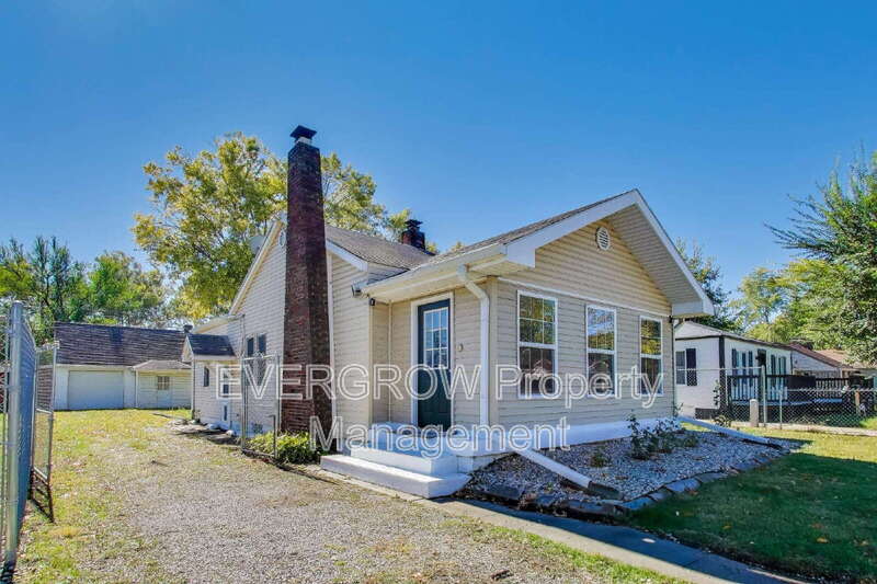 Indianapolis House: 321 Albany Street