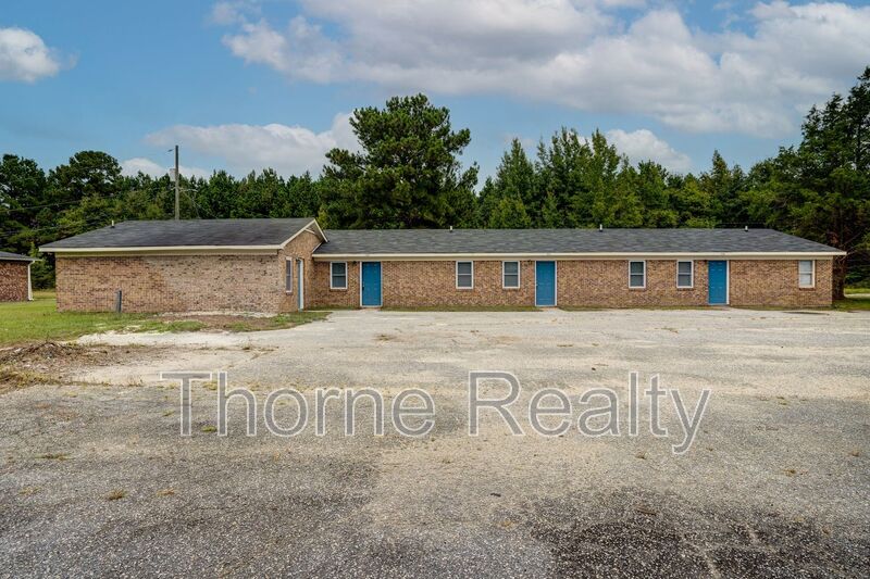 Rocky Mount House: 104 Nandina Ct
