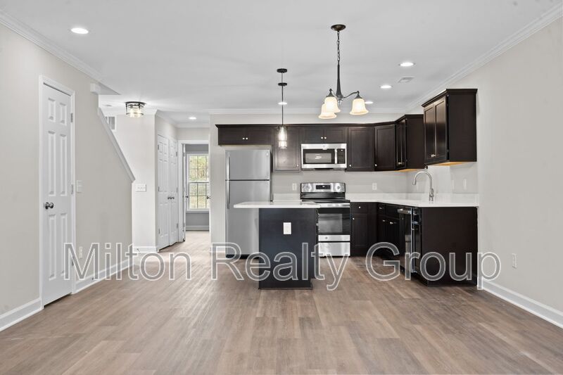 Lillington House: 121 Laura Lane