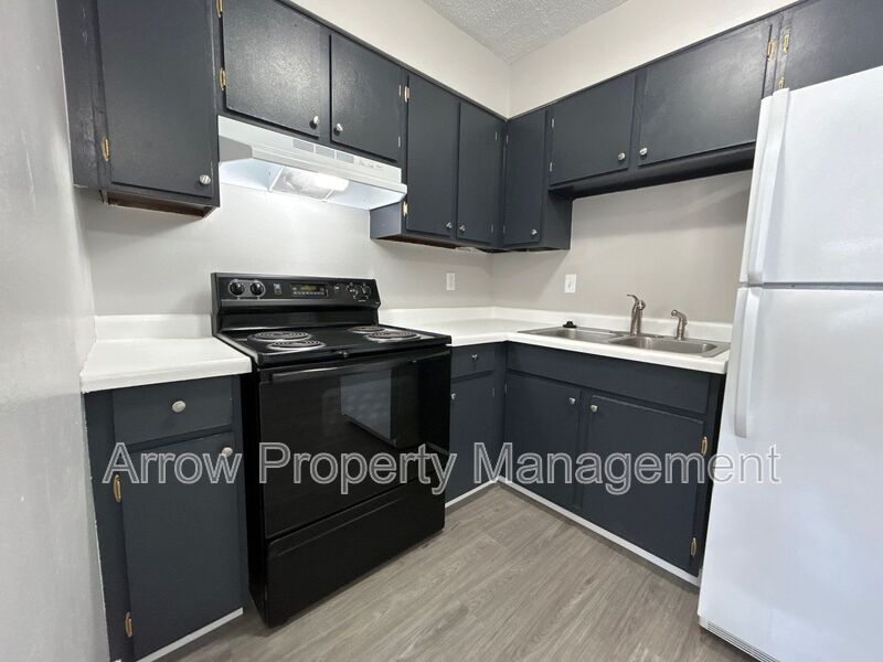 Clarinda House: 1010 North 16th Street