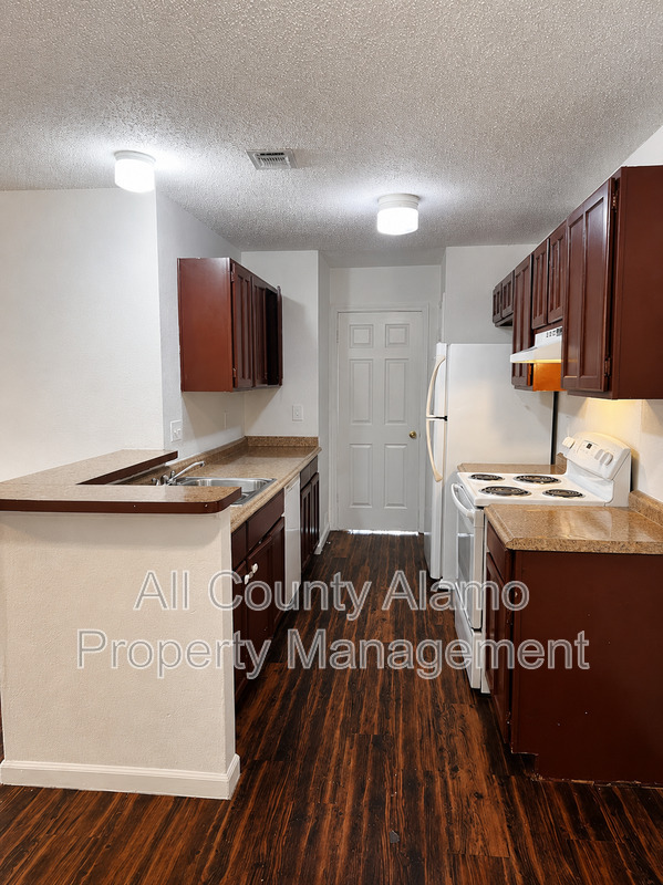Main Rental Photo 10