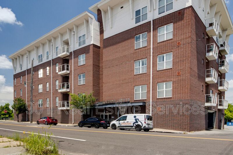 Memphis Condo: 426 North Front Street