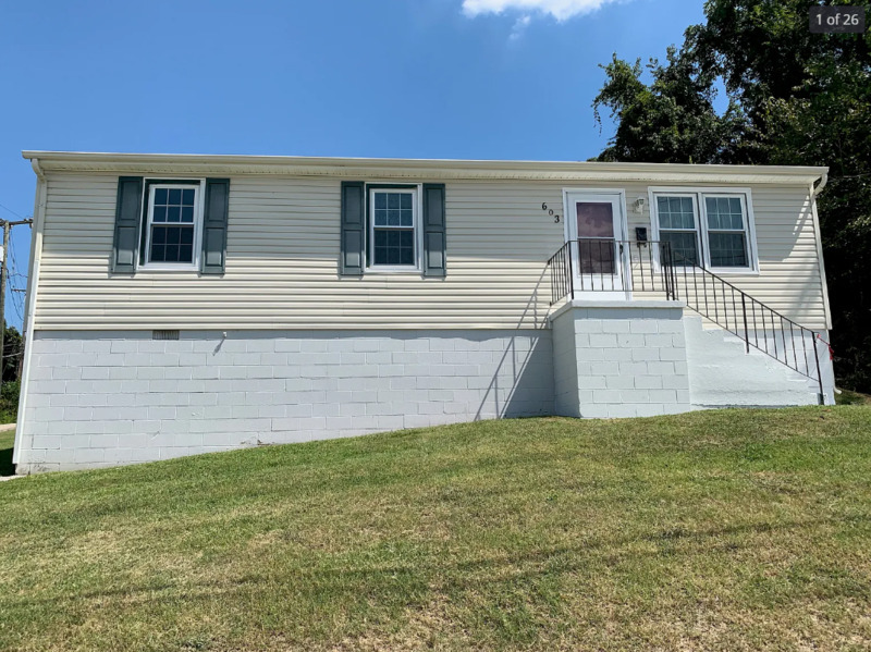 Petersburg House: 603 S Jefferson St