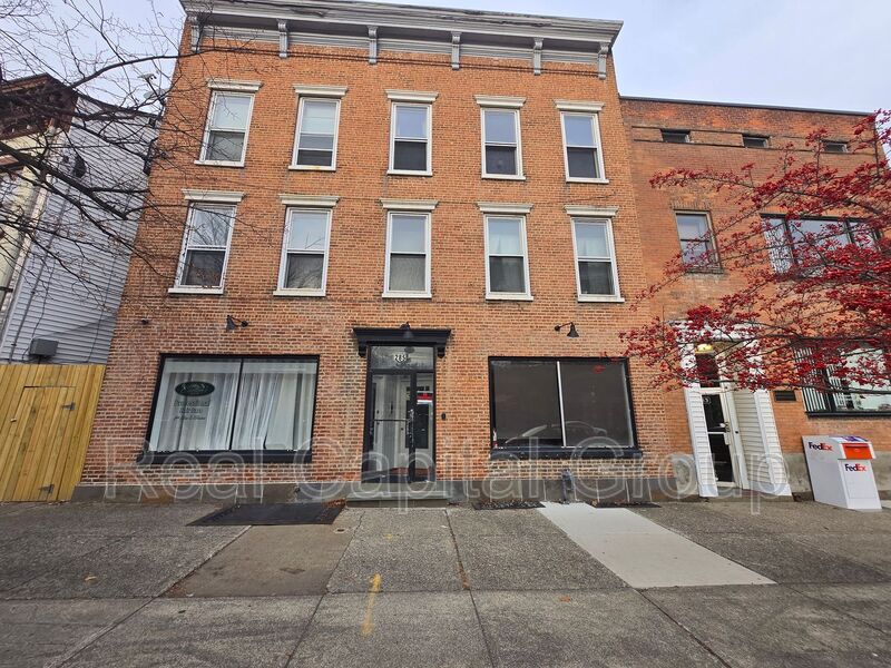 Albany Condo: 285 Washington Avenue