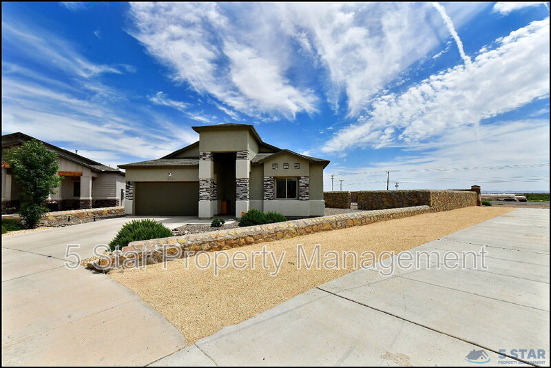 El Paso House: 11182 Blazing Star Pl
