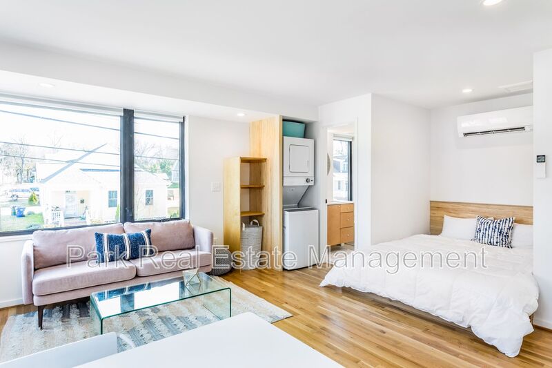 Raleigh House: 123 Idlewild