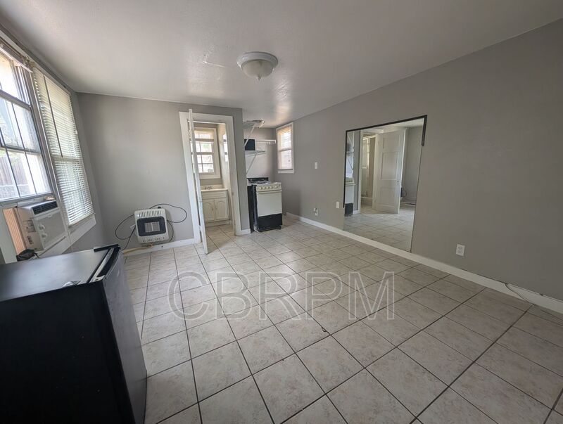 Lubbock House: 2305 30th Street