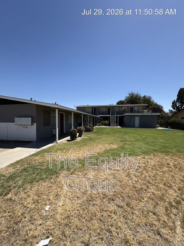 Tulare Condo: 938 North A Street