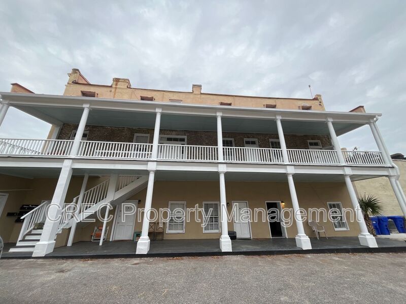 Charleston Condo: 126 Alexander Street