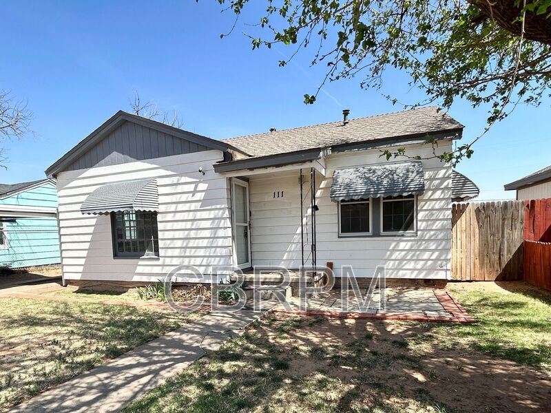 Lubbock House: 111 Avenue U
