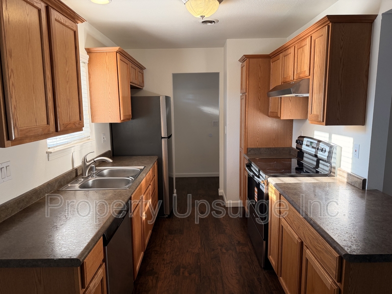 Redding Apartment: 3220 C St