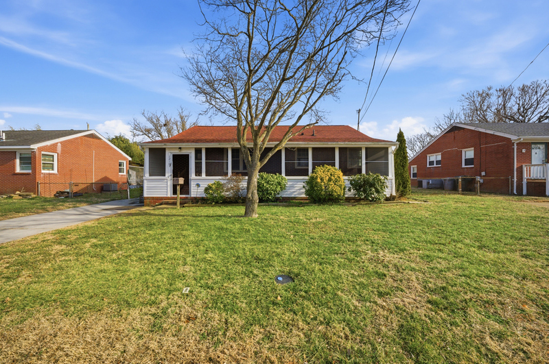 Hampton House: 1210 Pansy Street