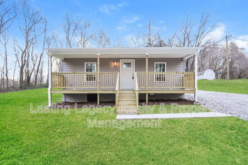 Walnut Cove House: 612 Marshall Street